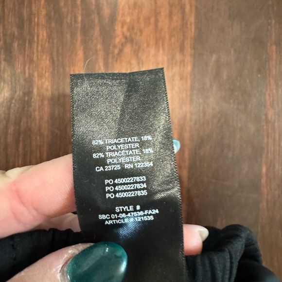 Aritzia Babaton Integrate Pants in Black size large - Picture 7 of 7